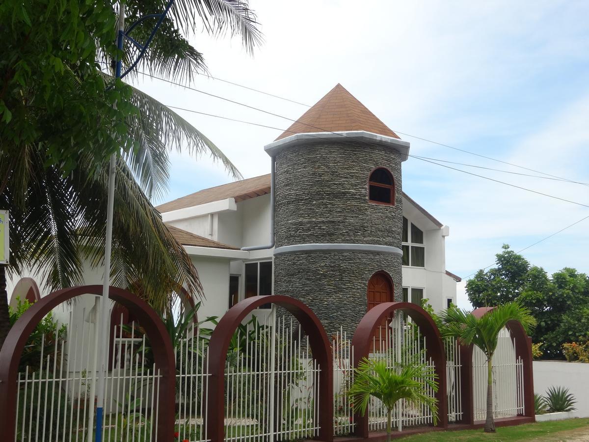 House Rapunzel Hotel Oslob Bagian luar foto
